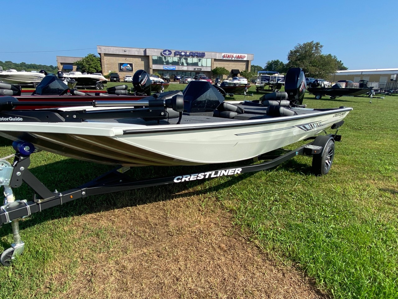New Fishing boats For Sale by owner | 2022 Crestliner XFC 17